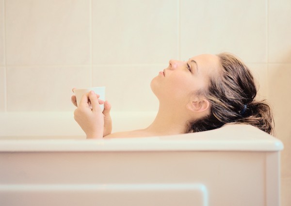 Tắm - Cảnh báo những tình huống tắm có thể gây tử vong bất ngờ
