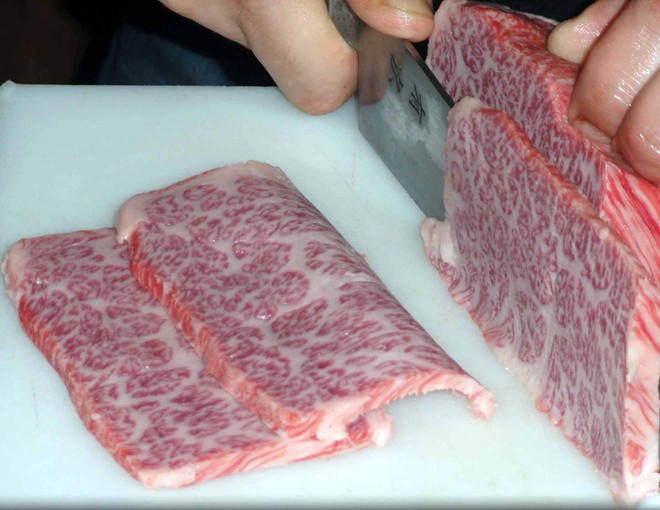 5 loại thịt bò cực phẩm nổi tiếng đắt đỏ của Nhật Bản