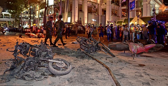 Hiện trường vụ nổ bom rung chuyển thủ đô Thái Lan