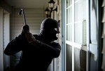 Trộm vào nhà, nếu không may đánh chết trộm thì có phạm tội không?