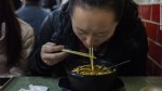 Trung Quốc: Nhiều nhà hàng dùng thuốc phiện làm gia vị “giữ chân” khách