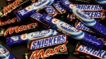 Kẹo Snickers chứa nhựa bị thu hồi ở Việt Nam