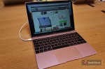 Cận cảnh chiếc MacBook màu hồng chị em nào cũng thích mê