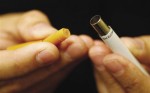 Sử dụng thuốc lá điện tử, tiềm ẩn nhiều nguy cơ