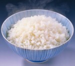 Cách nấu cơm để giảm bớt hóa chất trong gạo