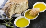 Mỗi ngày ăn 1 - 2 lát bánh mì với dầu ô liu: Những tác dụng mà bạn không ngờ