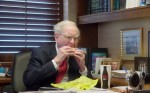 Bữa sáng của tỷ phú giàu thứ 3 thế giới Warren Buffett chỉ có giá bằng một bát phở