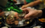 Tiết lộ gây sốc sau 26 năm nghiên cứu: 1 ngụm rượu cũng làm tăng nguy cơ mắc bệnh
