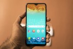 3-smartphone-moi-ra-mat-co-gia-tot-pin-trau-dang-de-ban-mua-sam-dip-dau-nam-2019