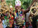 Rùng rợn nghi lễ quật mộ, xách đầu lâu tham gia lễ hội ở Ấn Độ