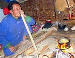 Kỳ lạ bộ tộc ngủ ngồi ở miền tây Nghệ An