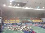 Mảng trần nhà thi đấu Phan Đình Phùng đổ sập, may mắn không ai bị thương