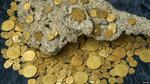 Tìm thấy khó báu tiền vàng trăm tỷ dưới đáy biển