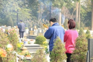 TS Vũ Thế Khanh gợi ý cách tảo mộ 'chuẩn' trước Tết Nguyên Đán 2016