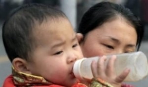 Trung Quốc: Cái giá phải trả khi trẻ không được bú mẹ