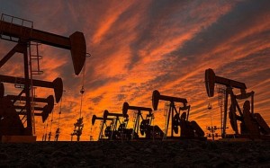 Giá dầu 'lao dốc', Ả Rập Saudi phải vay nợ hàng tỷ USD