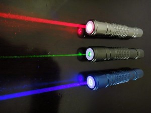 Bút chỉ laser do Trung Quốc sản xuất có thể làm mù mắt