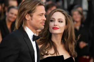 Hết Brad Pitt đến Angelina Jolie có người thứ 3?