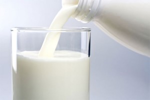Nguy cơ tiểu đường vì thói quen uống sữa tách kem hàng ngày