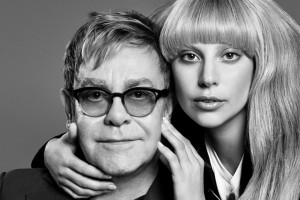 Lady Gaga ra mắt dòng sản phẩm thời trang kết hợp cùng ngài Elton John