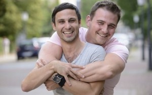 Phát hiện mới gây tranh cãi: 50% người “thẳng” vẫn có gen đồng tính