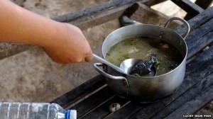 Câu chuyện thú vị về con cá sắt trong bữa cơm của người Campuchia