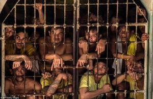 Những hình ảnh khủng khiếp bên trong nhà tù khét tiếng bậc nhất Philippines