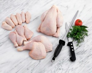 Những sự thật đáng sợ về thịt gà công nghiệp có thể khiến bạn không dám ăn