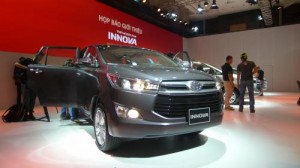 Toyota Innova phiên bản 2016 giá từ 793 triệu đồng