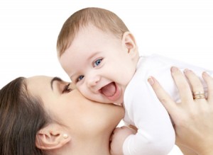 Phụ nữ sau sinh có nên kiêng đánh răng không?