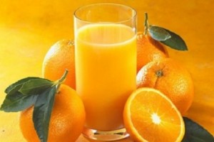 6 sai lầm thường gặp khiến nước cam dù tốt đến mấy cũng trở nên độc hại