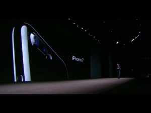 iPhone 7 chỉ là 'kẻ lót đường' cho iPhone 8
