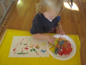 Đồ chơi sơn màu nước trẻ em gây suy giảm hệ miễn dịch