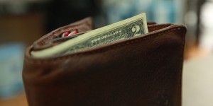 Mẹo phong thủy: Đặt đồng 2 USD trong ví, ‘tiền sẽ vào như nước’?