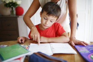 Cha mẹ đình công vì các con phải làm quá nhiều bài tập về nhà