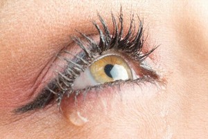 9 dấu hiệu bất thường ở mắt cảnh báo sức khỏe có vấn đề