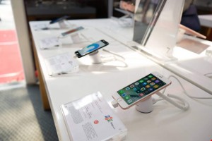 iPhone 7 giảm giá 1,7 triệu đồng