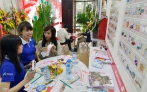Ngày đầu tiên xổ số Vietlott bán ở Hà Nội: Những hình ảnh mới nhất