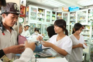 TP.HCM: Hàng loạt nhà thuốc bị xử phạt vì bán thuốc quá hạn