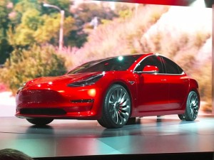 Tesla Model 3 bị nghi không sản xuất đúng hẹn