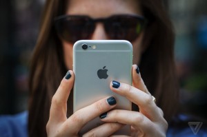 Từng là siêu phẩm vạn người mê, iPhone 6 giờ còn đáng mua hay không?