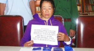 Nghệ An: Mang 800 viên ma túy vào quán cà phê giao dịch