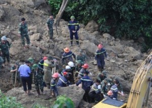 Phát hiện thêm 3 thi thể vụ sạt đất chôn vùi 18 người ở Hòa Bình