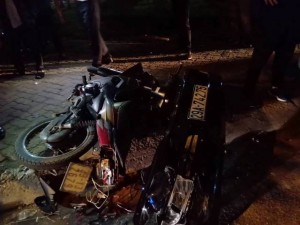 Hà Nội: Nữ tài xế lái Lexus gây tai nạn liên hoàn, tông cả vào xe CSGT