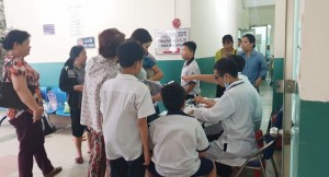 Uống trà sữa, 15 học sinh tiểu học nhập viện cấp cứu