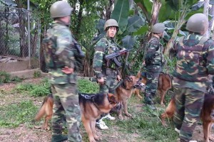 Vụ nhóm tội phạm ma túy đấu súng với công an ở Hà Tĩnh: Thu giữ gần 10kg ma túy, tiếp tục truy bắt một tên bỏ trốn