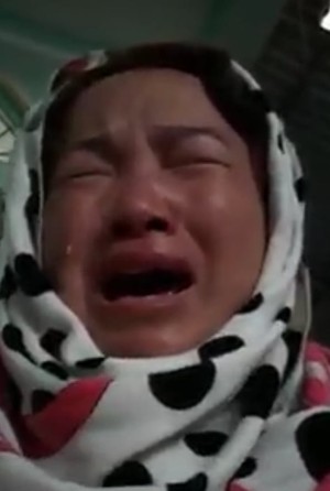 Nhận thi thể con gái, mẹ nữ sinh giao gà vẫn bình tĩnh livestream Facebook