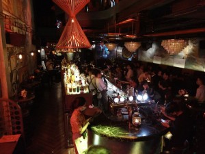 Yêu cầu các quán bar, karaoke tại Hà Nội đóng cửa hết tháng 3 phòng dịch COVID-19