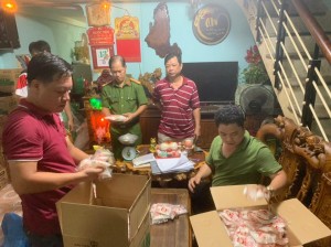 Đà Nẵng: Bắt hơn 1.200 gói bột ngọt giả chuẩn bị đưa ra thị trường