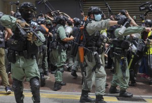 Ngày đầu thực thi luật an ninh Hồng Kông: 370 người bị bắt
